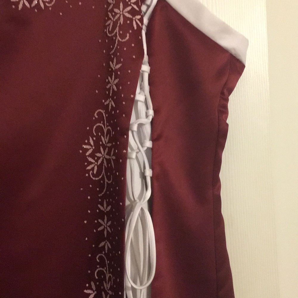 Dress - Picture 2 of 6